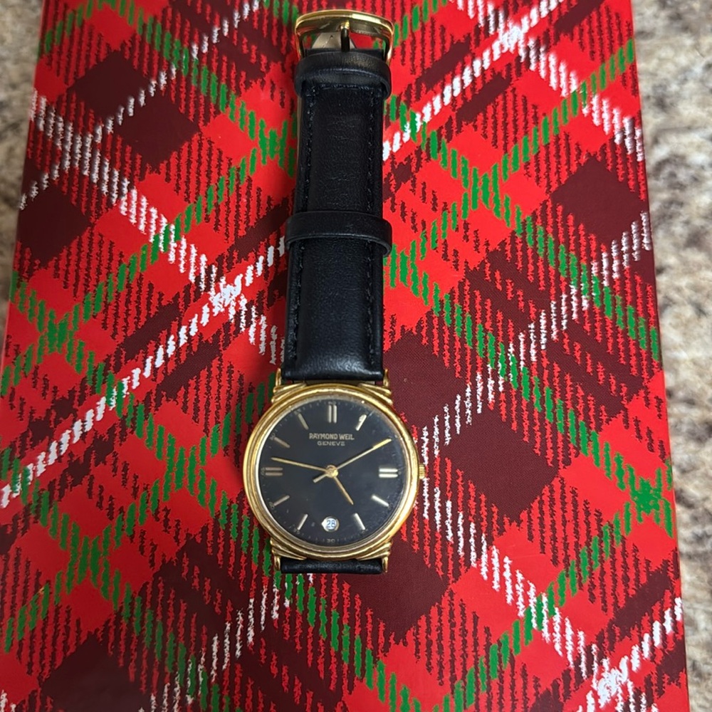 Vintage style watch by Raymond Weil